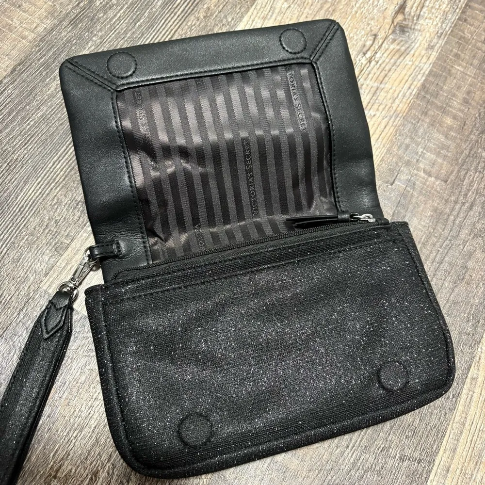 Victoria's Secret black sparkle rhinestone viral bow phone wristlet clutch EUC - Image 3