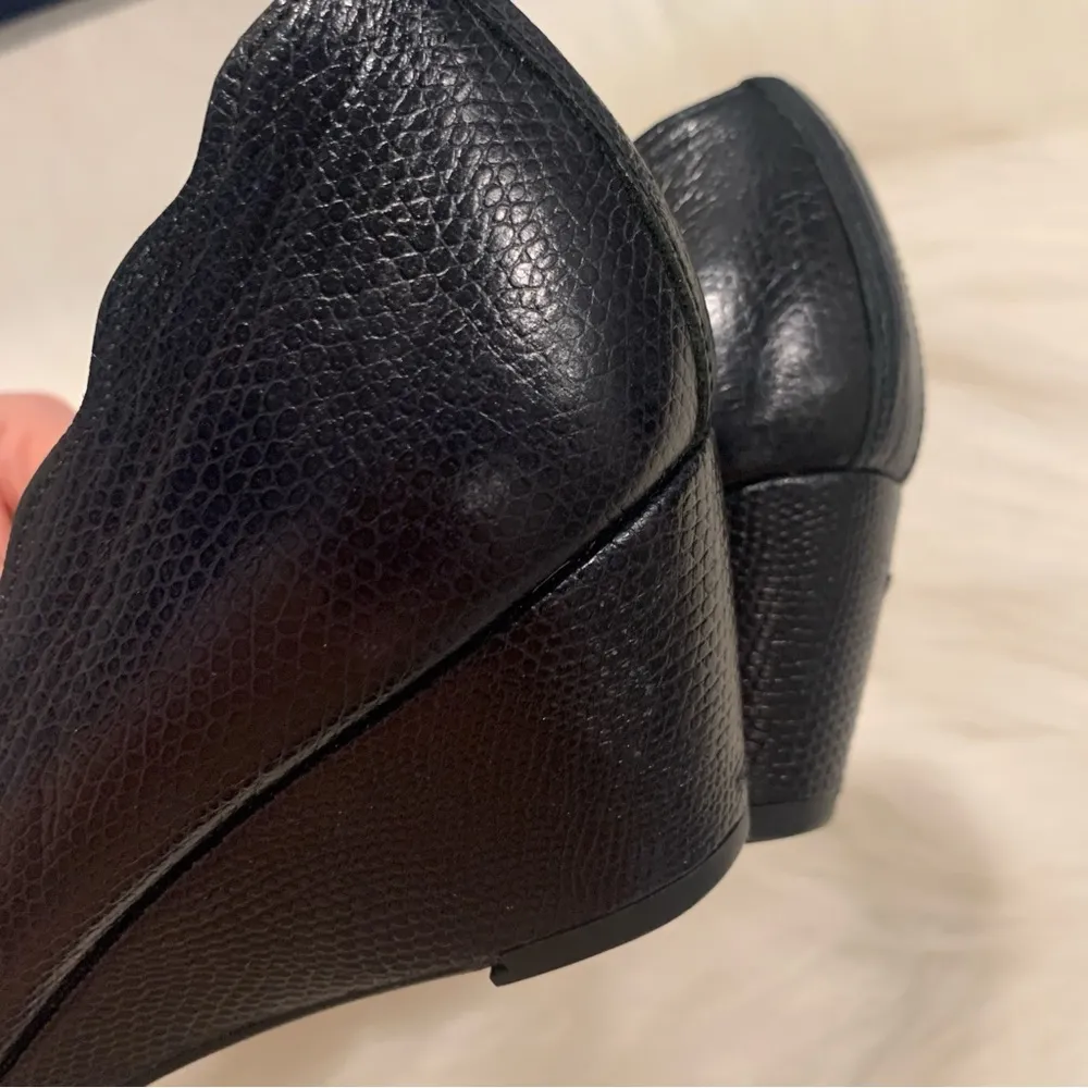 French Sole FS/NY Woman’s Scalloped Terrazzo 2 Navy Leather Wedge Shoe S… Blue Size 6.5 - Image 5