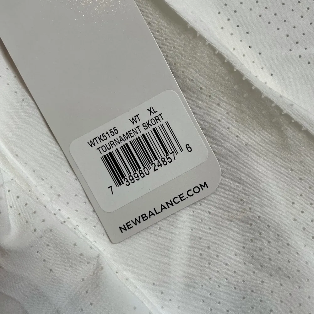 New balance white tournament tennis skort - Image 3