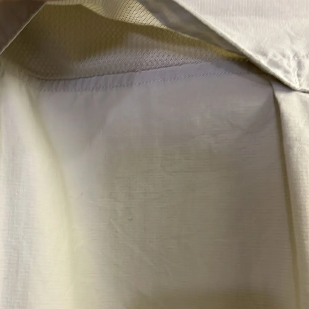 REI Women’s Beige Outdoor Hiking Button Up Collar Shirt w/ Venting Panels - Image 11