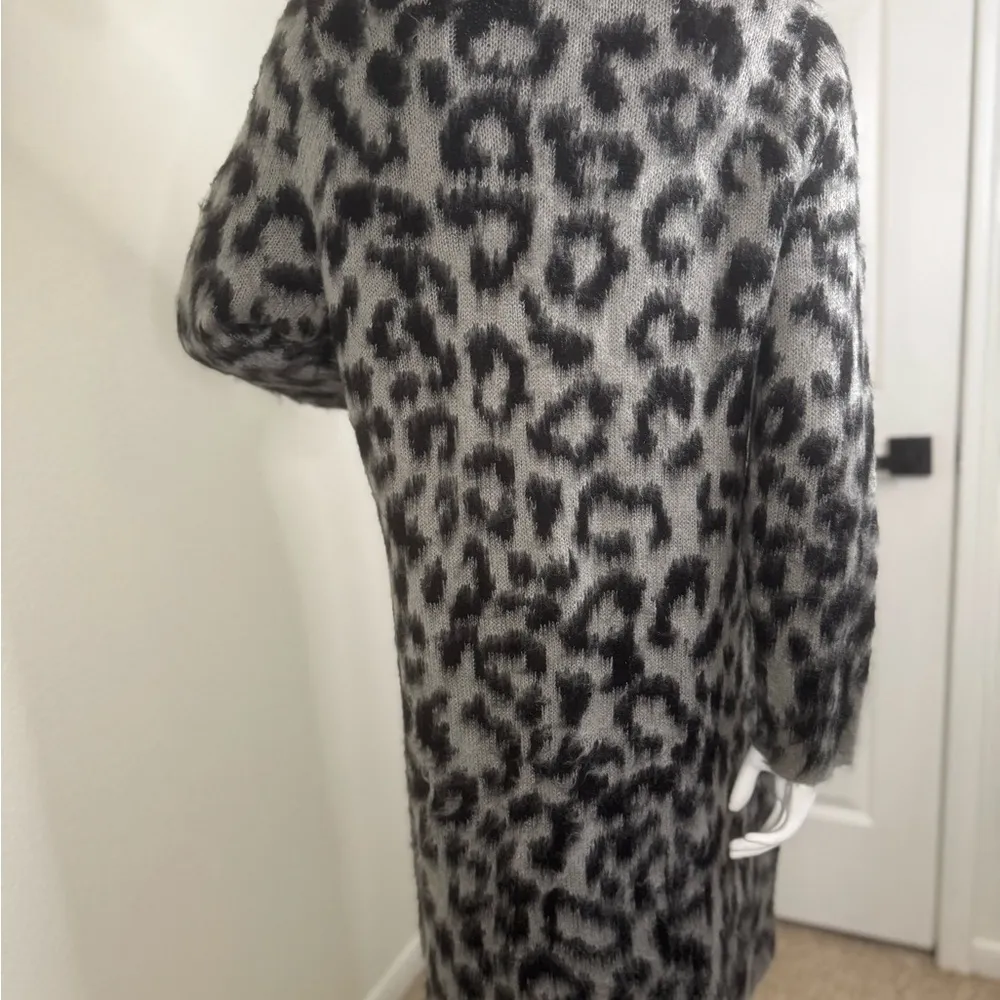 Torrid Long Sweater Coat/Cardigan Leopard Print Size 2. - Image 11