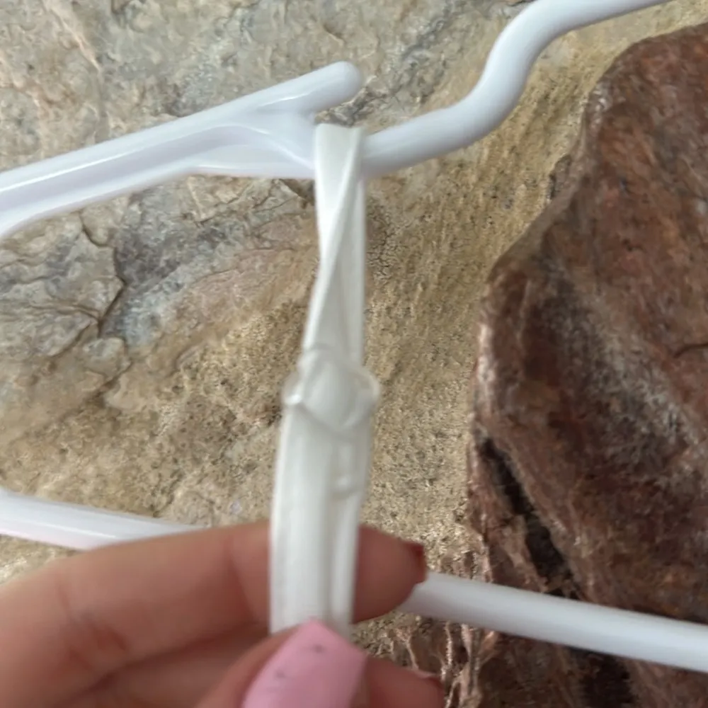 Commense Bubble Hem Spaghetti Strap Dress size small White - Image 5