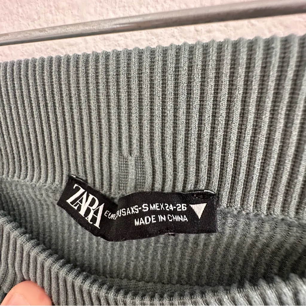 Zara Limitless Contour Collection Seamless Square Neck Crop Tank and Biker Short - Image 7