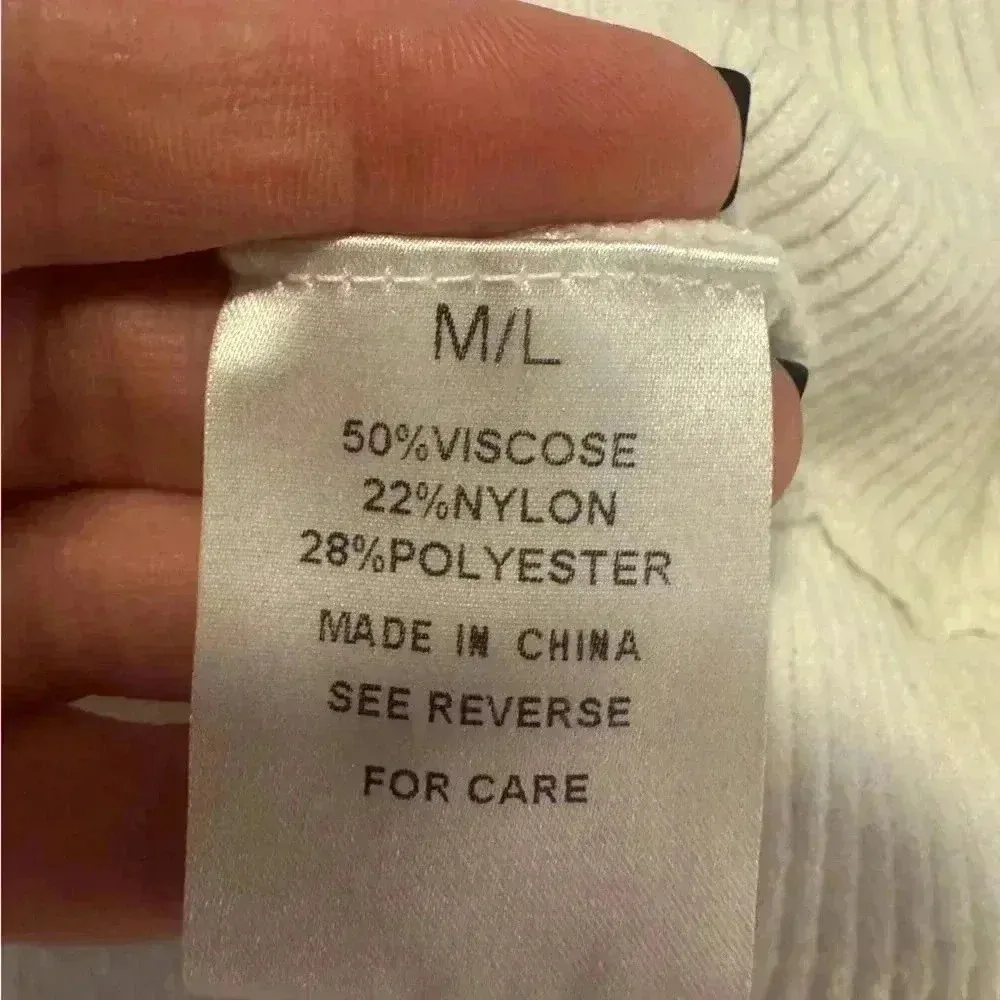 Wishlist Women’s White  Sweater - Image 4