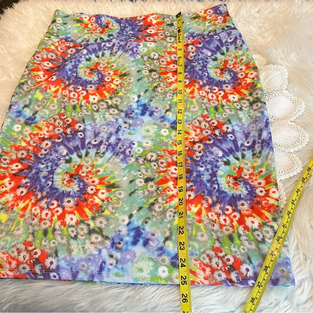 LulaRoe Tie Dye Pencil Skirt Woman’s Size 2XL Pull On Stretchy Colorful Floral - Image 7