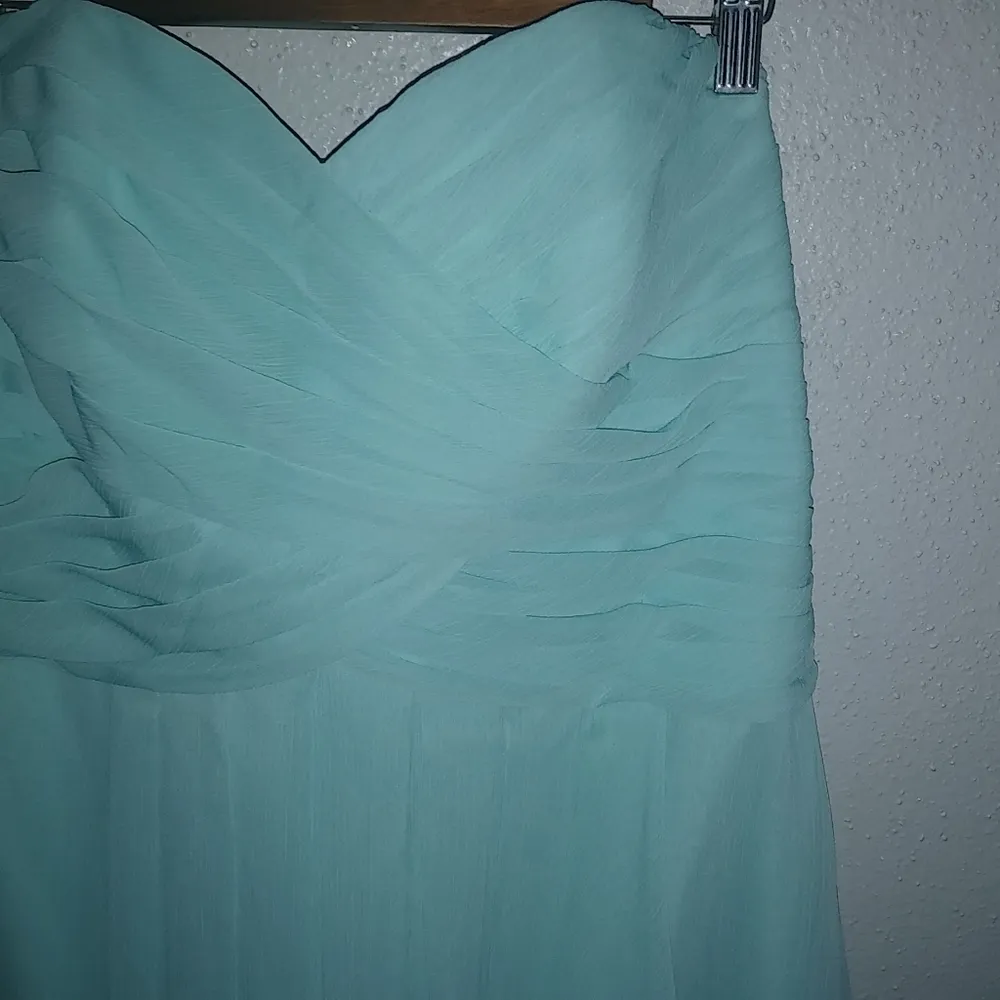 David's Bridal 16 Spa Strapless Crinkle Chiffon Formal Dress Plus in Fresh Aqua - Image 6