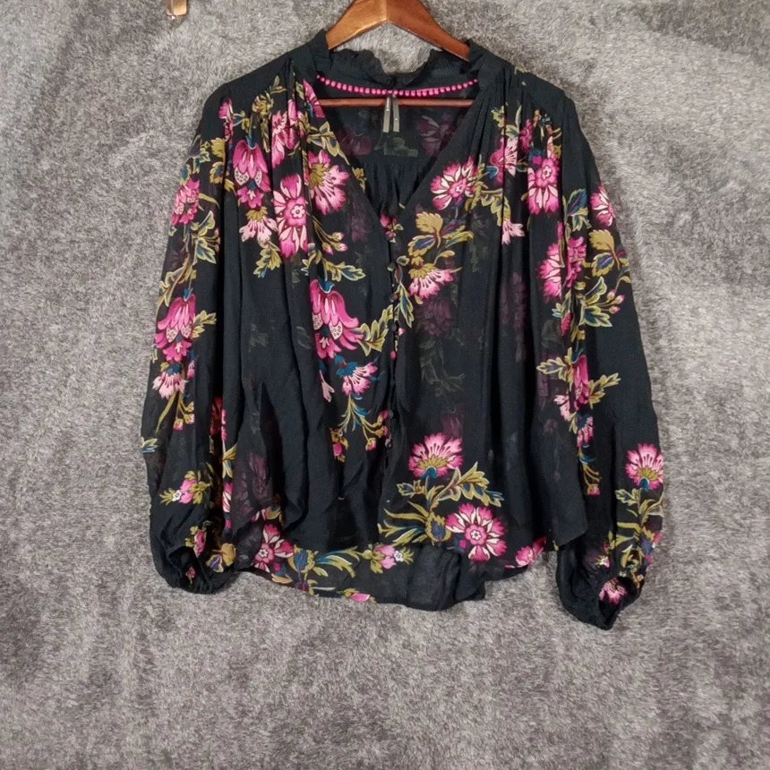 Anthropologie Black Floral Blouse with Pink Flowers Balloon Sleeves Viscose Smal - Image 3
