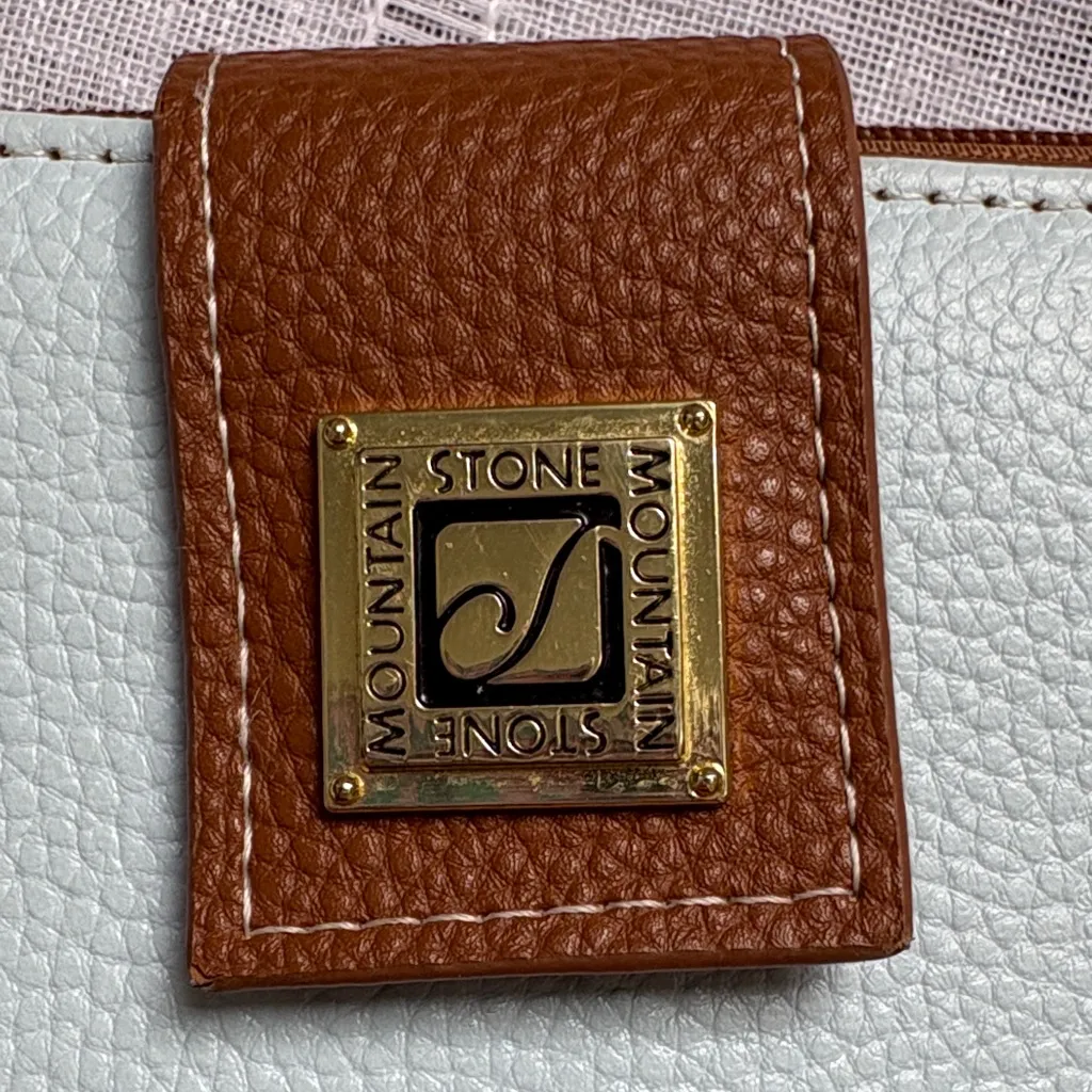 Stone Mountain  NWOT Egg Shell Blue Pebbled Wallet - Image 2