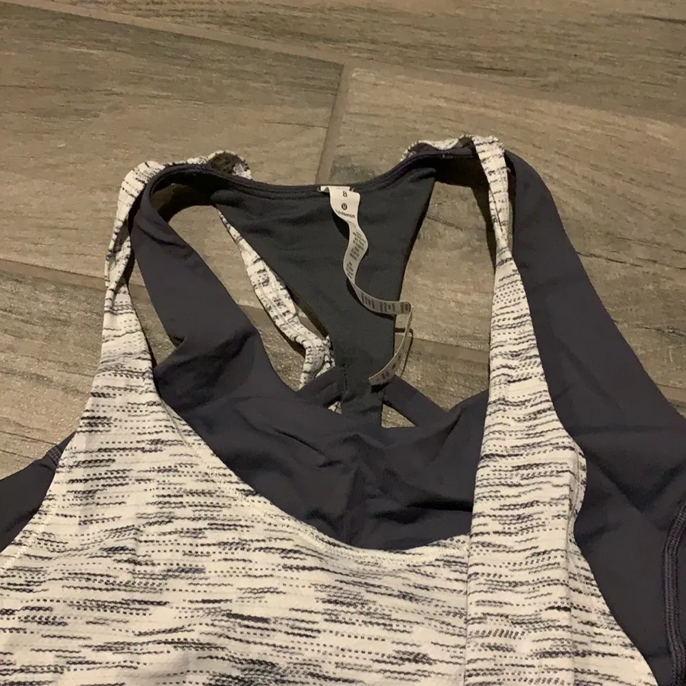 Lululemon sports bra tank combo - Image 4
