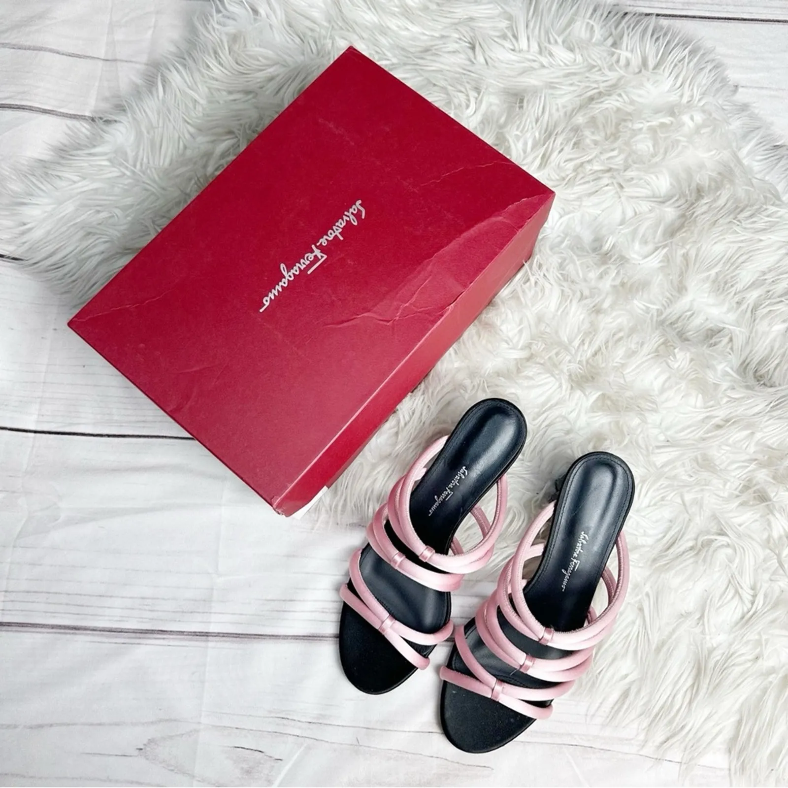 Salvatore Ferragamo Amalia 55 Satin Slip on Pink Sandal Size  9.5‎ - Image 2