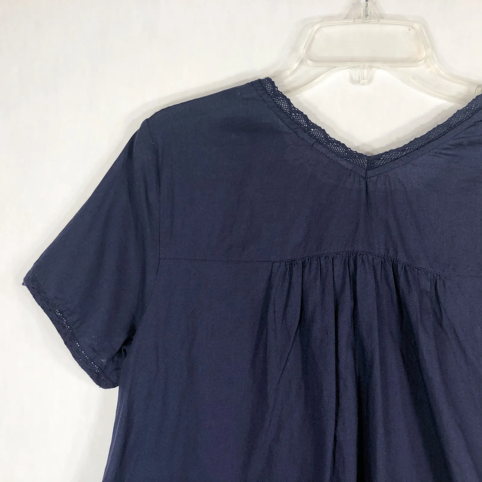 LOGO Lori‎ Goldstein Medium Top Navy Blue Lace Trim Short Sleeve Pintuck 1173 - Image 4