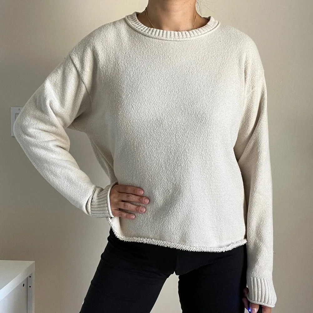Elizabeth and James Cream Oatmeal Crewneck Cozy Sweatshirt Size XS - Image 8