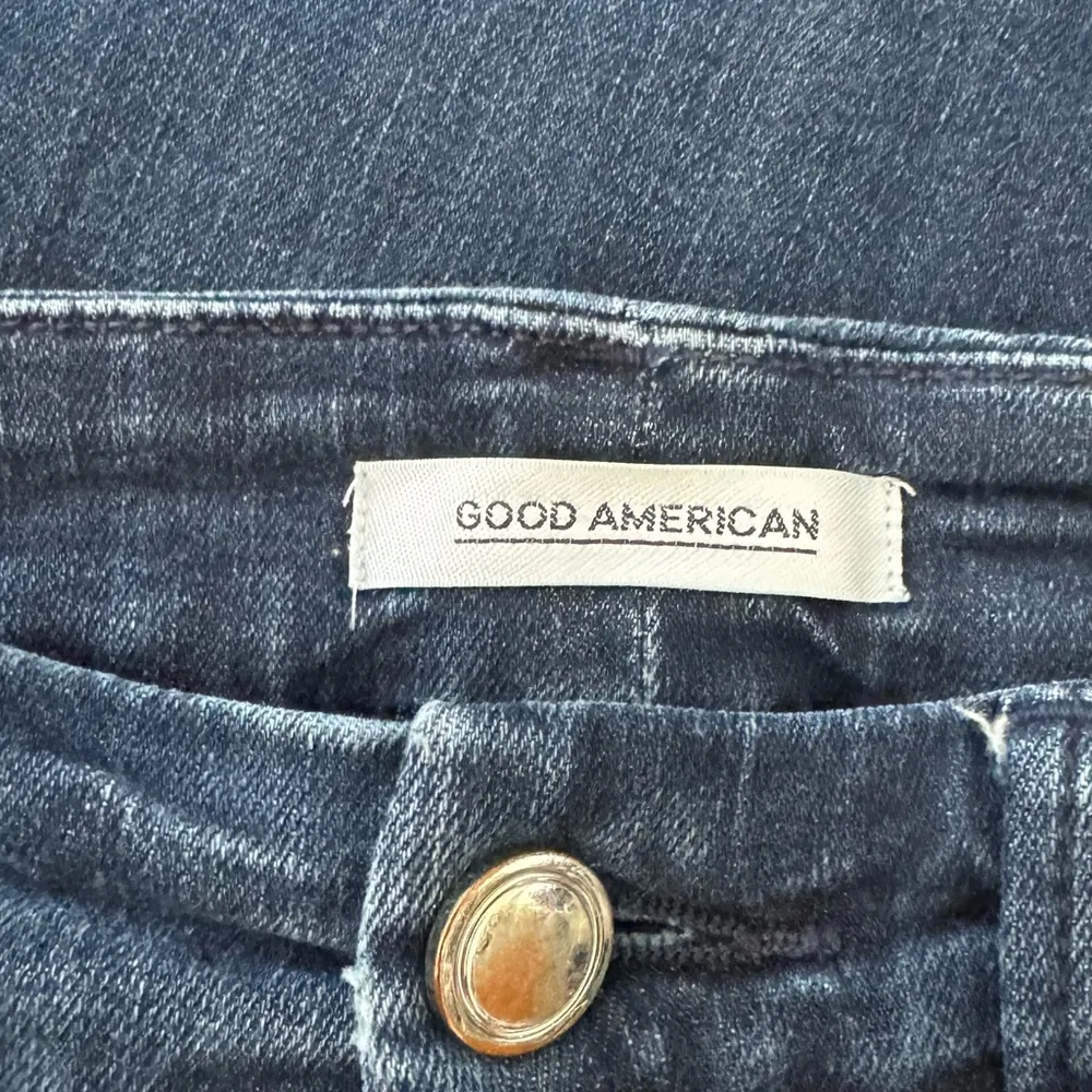 Women’s Good American good legs dark wash mid rise skinny jeans 4/27 - Image 4