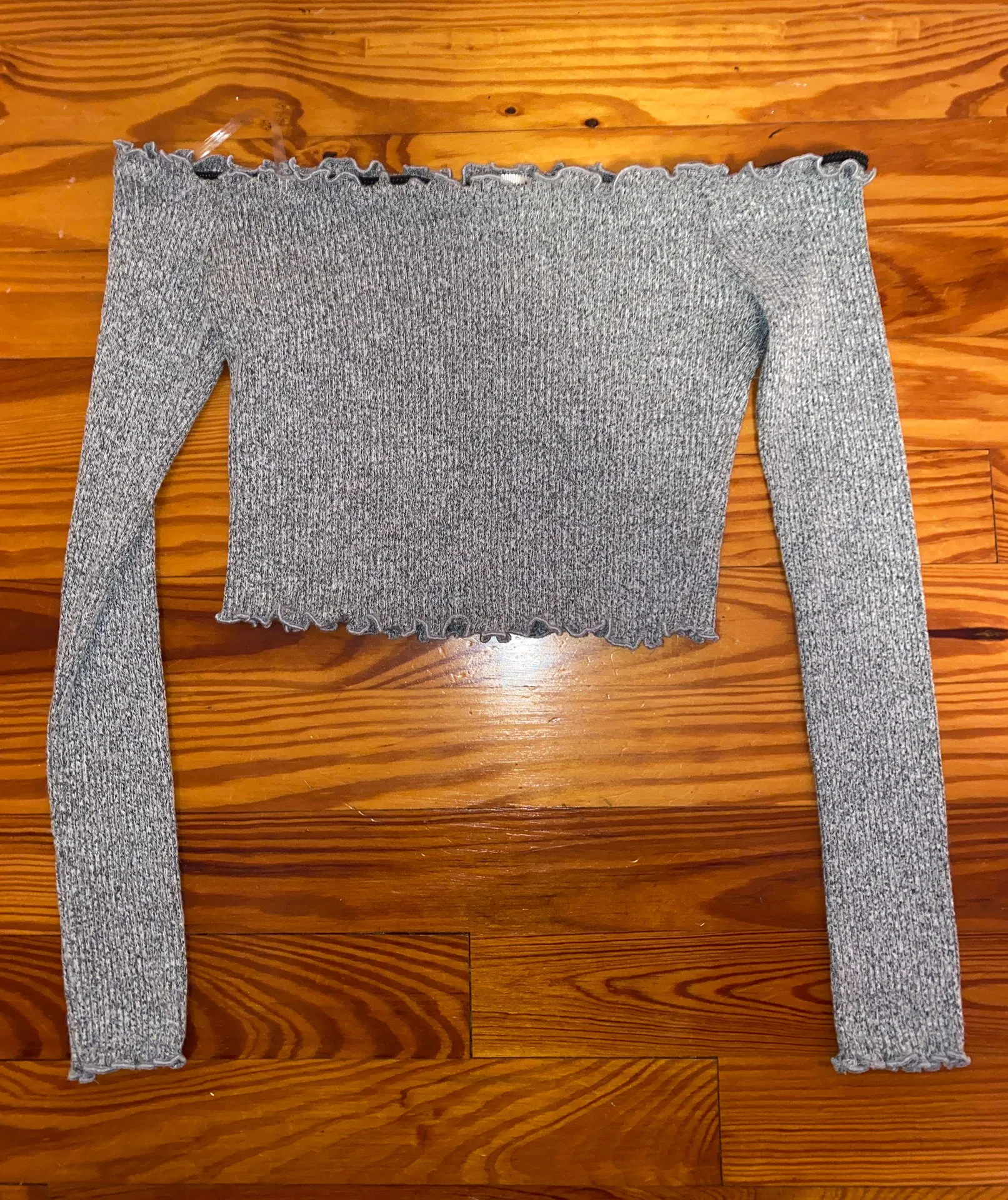 Better B Gray Crop Top - Image 2