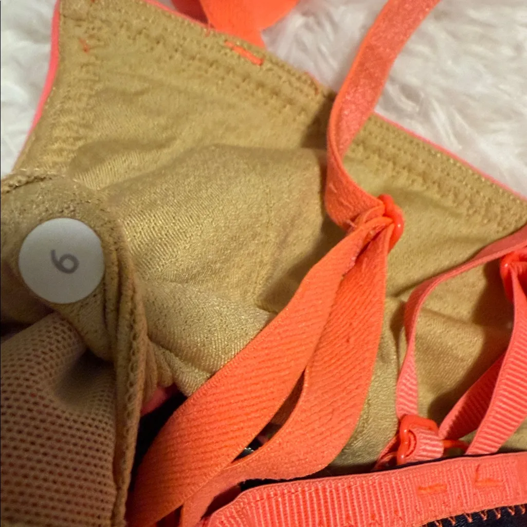 Lululemon sports bra neon orange size 6 - Image 6