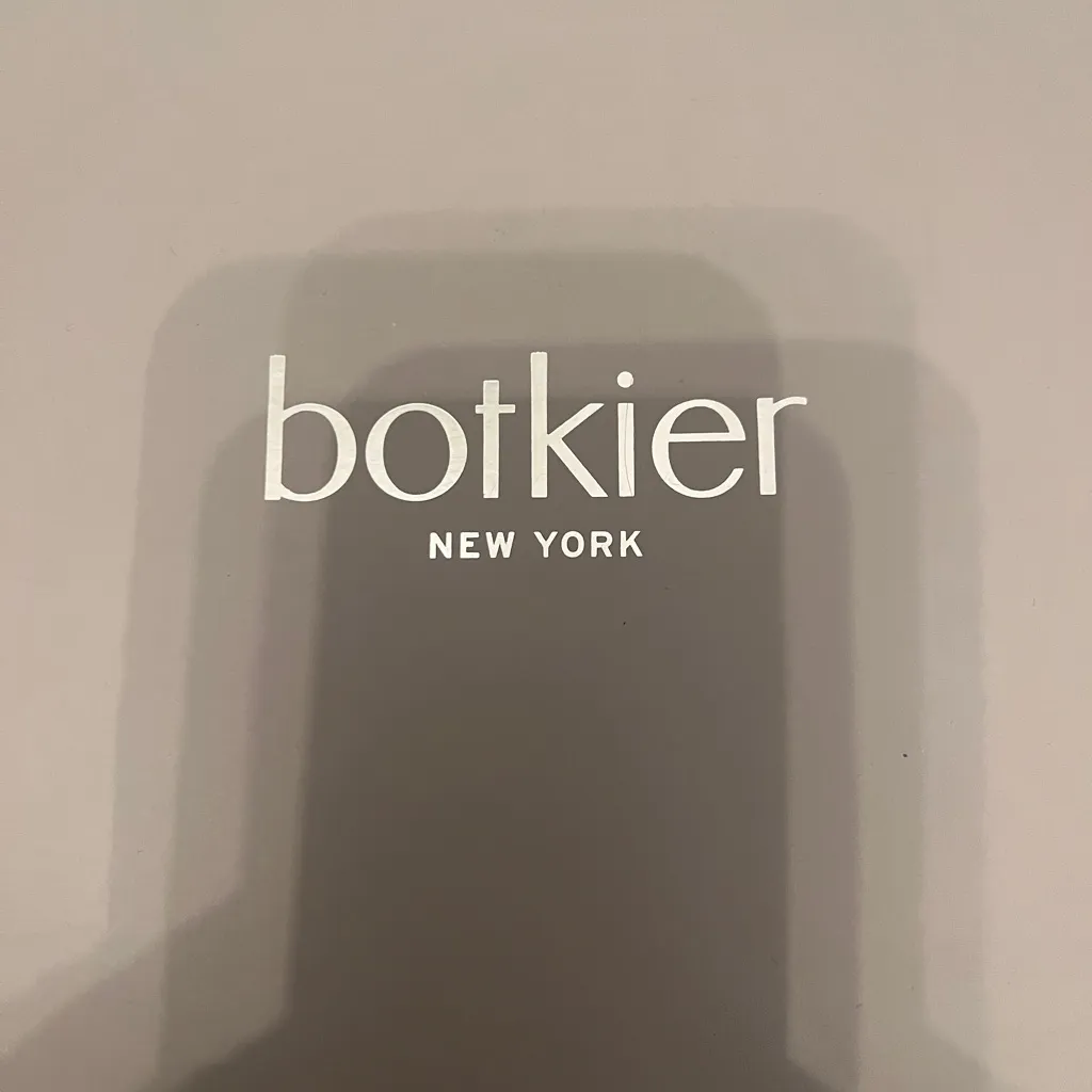 Botkier New York Elegant Gray Accessory - Image 2