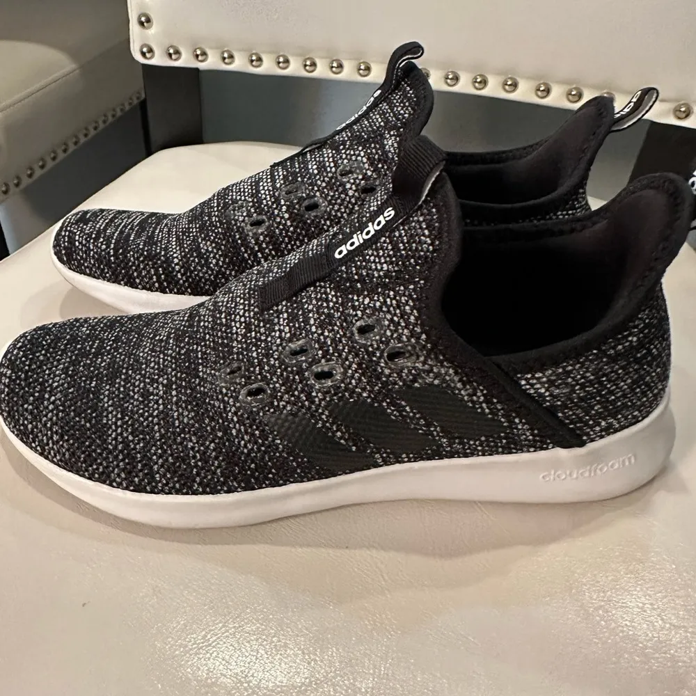 adidas Cloudfoam Pure Core Black Women’s Shoes Size 8 EUC Missing Laces Walking - Image 9