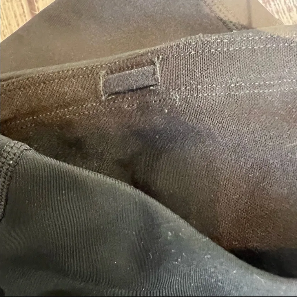 ATHLETA High Traverse Tight Black Leggings. Size Small. EUC - Image 6