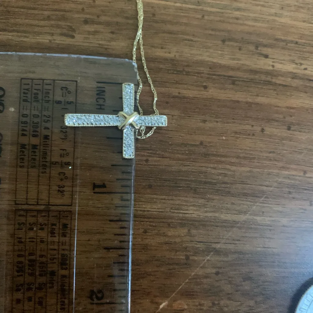 10kt Gold Cross With Chain - Image 9