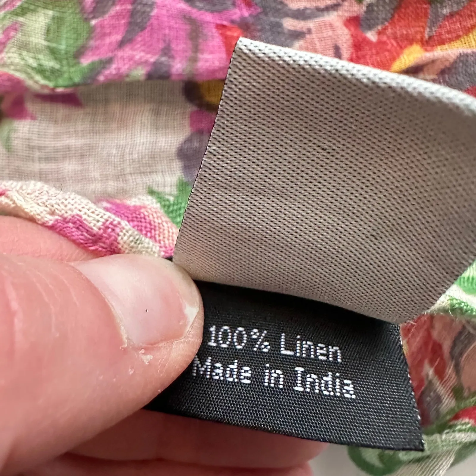 Lunn Linen Floral Scarf Wrap Shawl Cream Red Pink Fringe Made in India Feminine White - Image 4