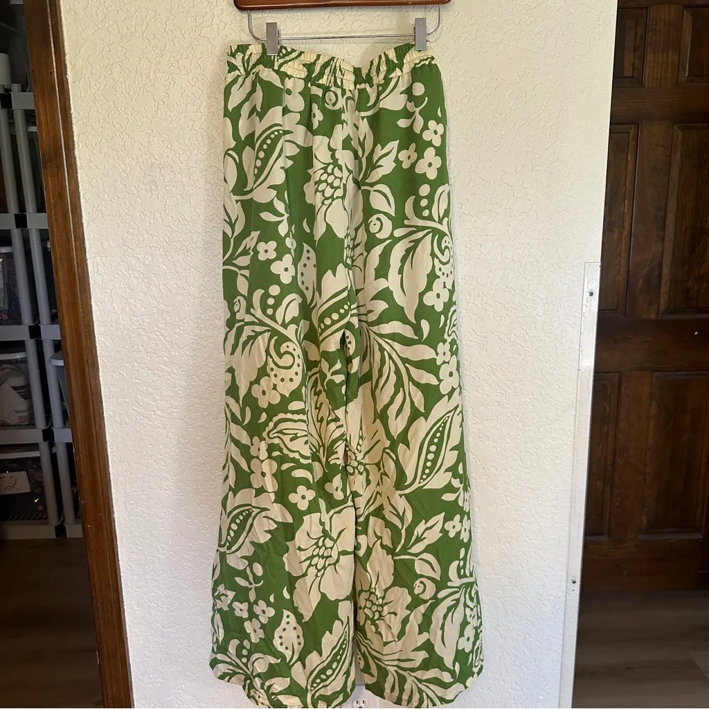 Umgee Tropical Floral Print Green Size Large Wide‎ Leg Flare Flowy Pants NWT - Image 6