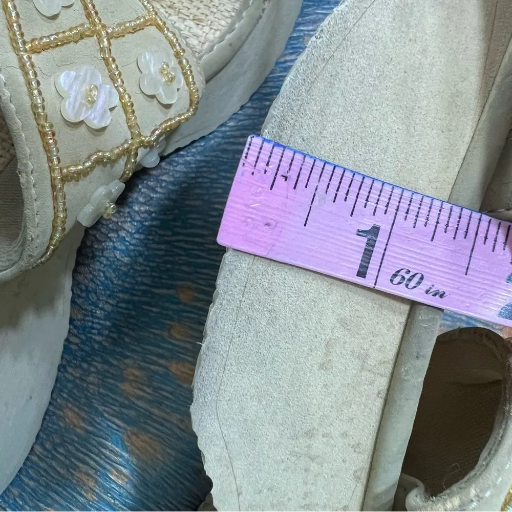 Vintage Skechers Platform sandals Shoes floral beaded toe strap size 6 - Image 8