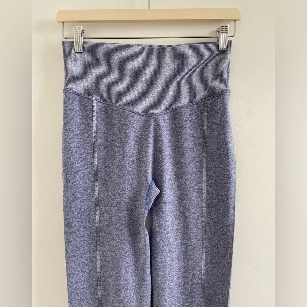 Victoria’s Secret Pink Blue Leggings Size Medium Workout Yoga Pilates - Image 2