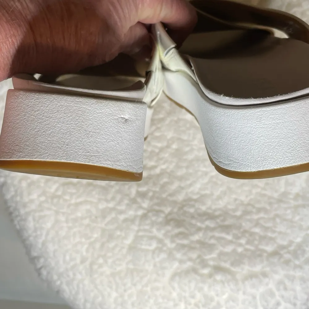 UGG Emily Slide Slip On Platform Crisscross Band Sandals White SZ 5.5 - Image 5