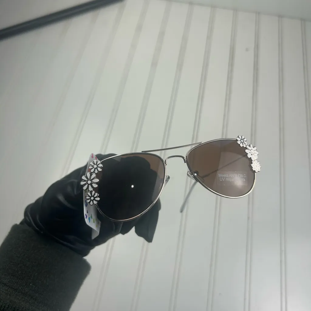 Claire’s Daisy Aviator Sunglasses Brown Lens NWT - Image 5