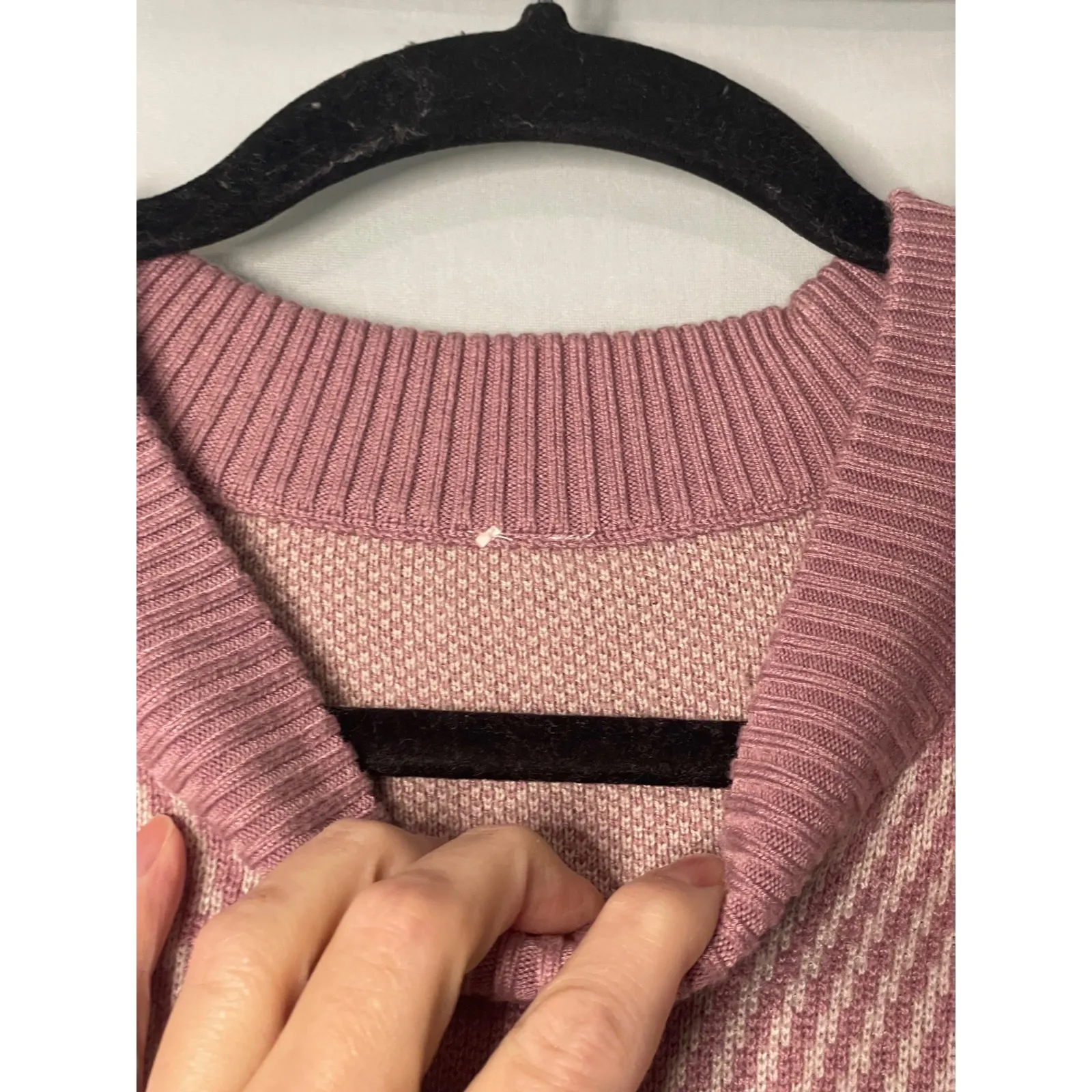 Lululemon Knit Sweater Women's Mauve Geometric Pattern Long Sleeve Pullover - Image 2