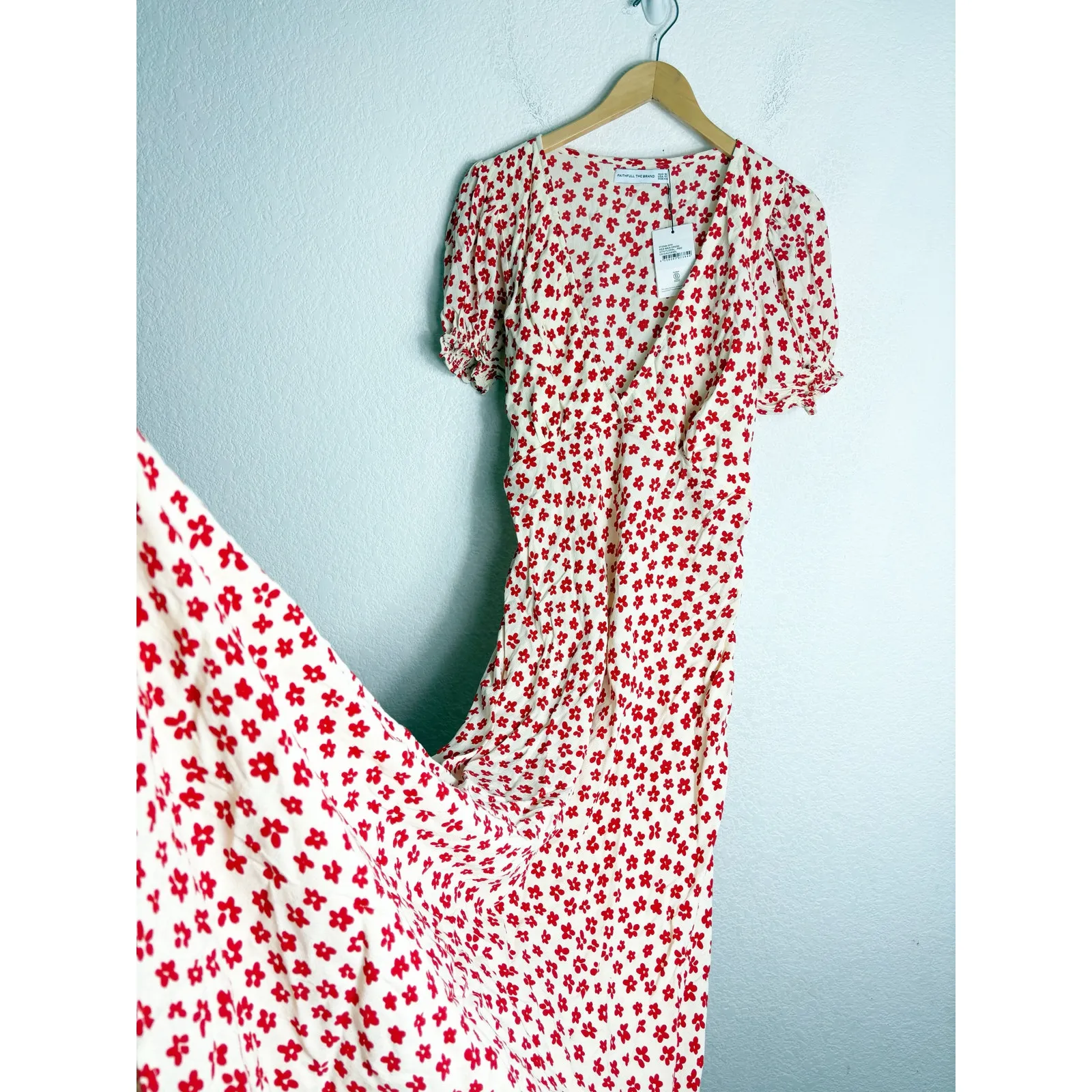 NWT Faithful The Brand Reid Maxi Dress Size 12 Gita Red Floral Short Sleeve - Image 3