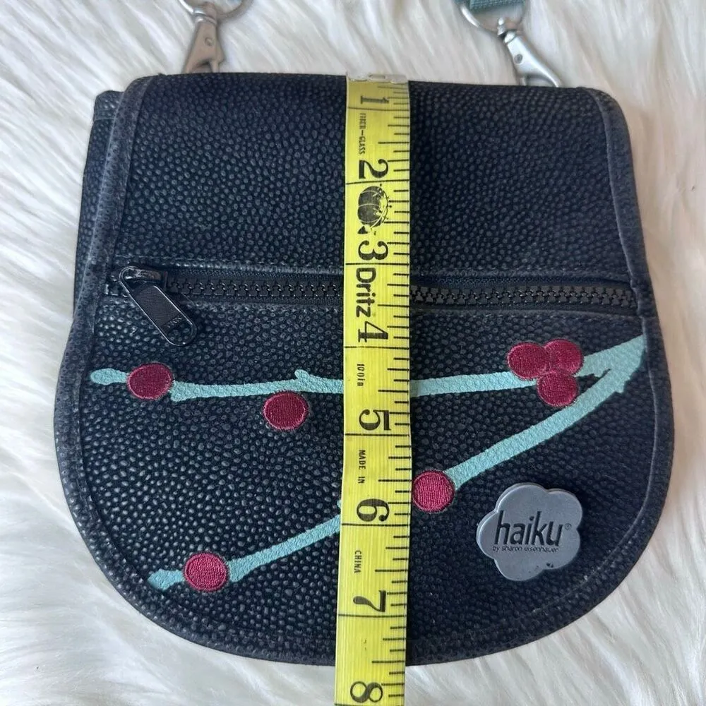 Haiku Small Crossbody Bag Black - Image 10