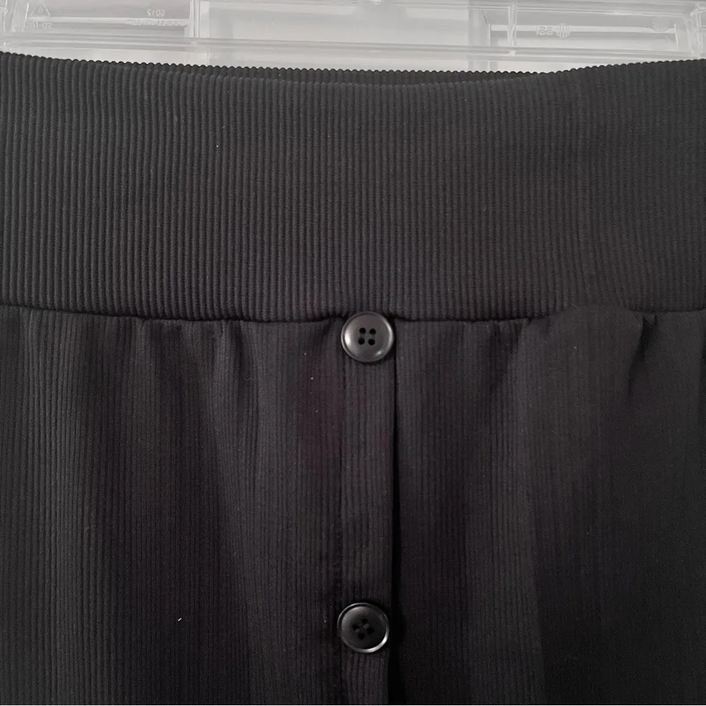 Women’s Black Button - Image 4