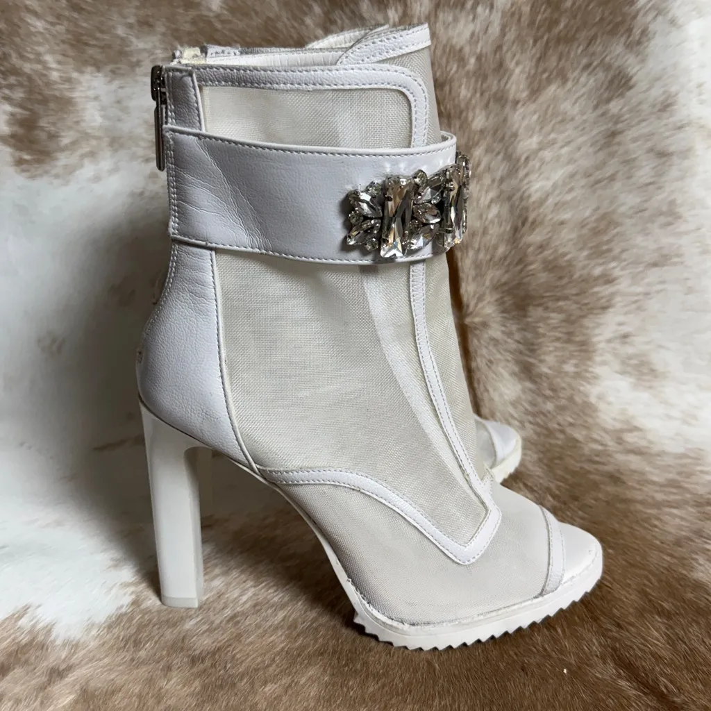 Karl Lagerfeld Paris Women's White Blayze Lug Sole Peep Toe Bootie Size 5 B77 - Image 11