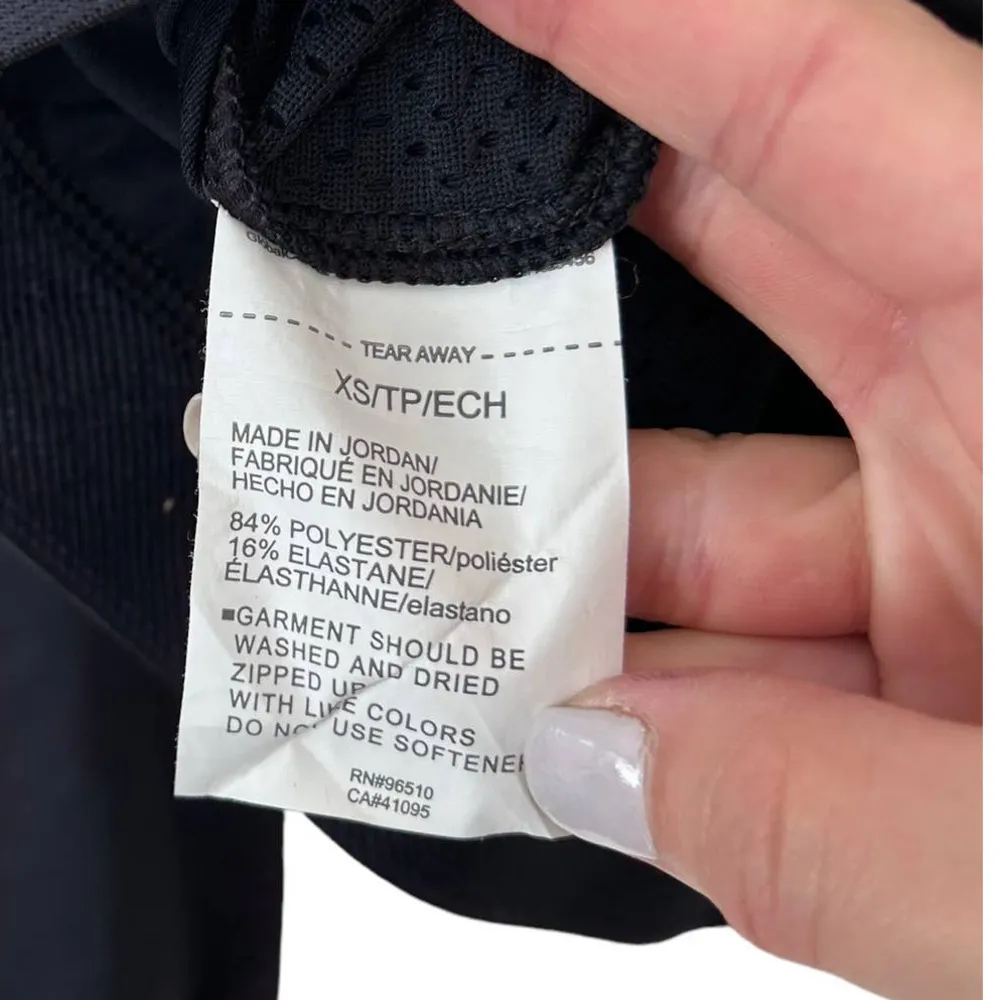 Under Armour Black Full Zip Athletic Jacket Sz XS - Image 6