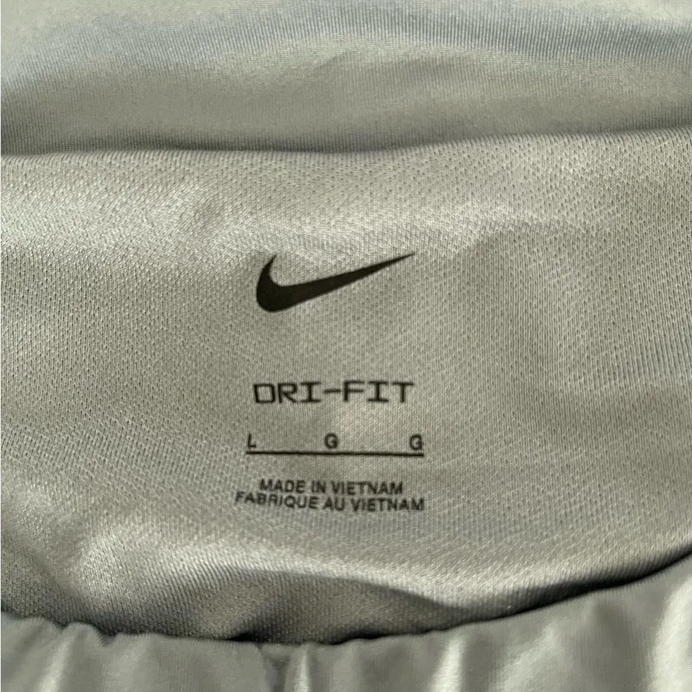 Gray NIKE Dri-Fit Short. - Image 4