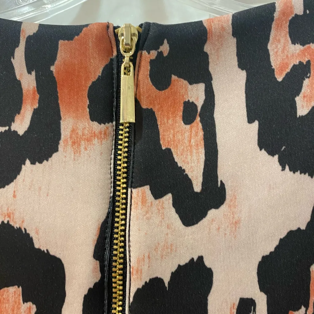 NWT Bar III Tan Leopard Print 3/4 Length Sleeve Scuba Fabric Dress, size medium - Image 3