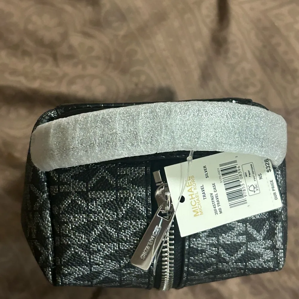 Michael Kors mid travel case - Image 8