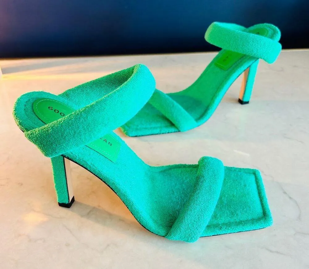 NEW Good American
Women's Terry Slip On High Heel Strappy Sandals Size 8 - Image 2