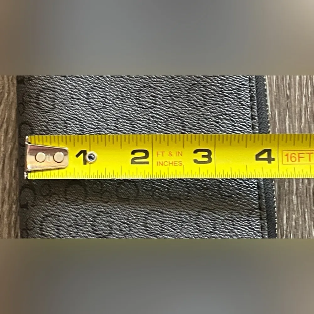 Guess Black Leather Logo Wallet - Image 6