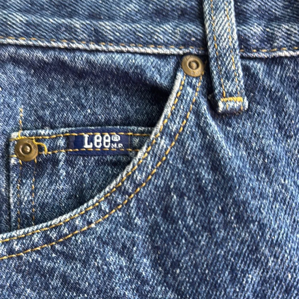 Vintage Lee 90’s Classic Blue Jeans Size 10 - Image 9
