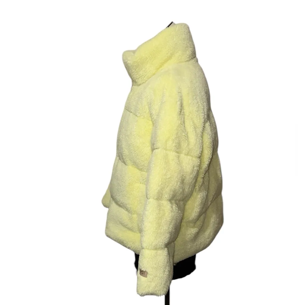 UGG NWOT  Emmalyn UGGfluff Oversized-fit push fleece Puffer Jacket Lemon Yellow - Image 4