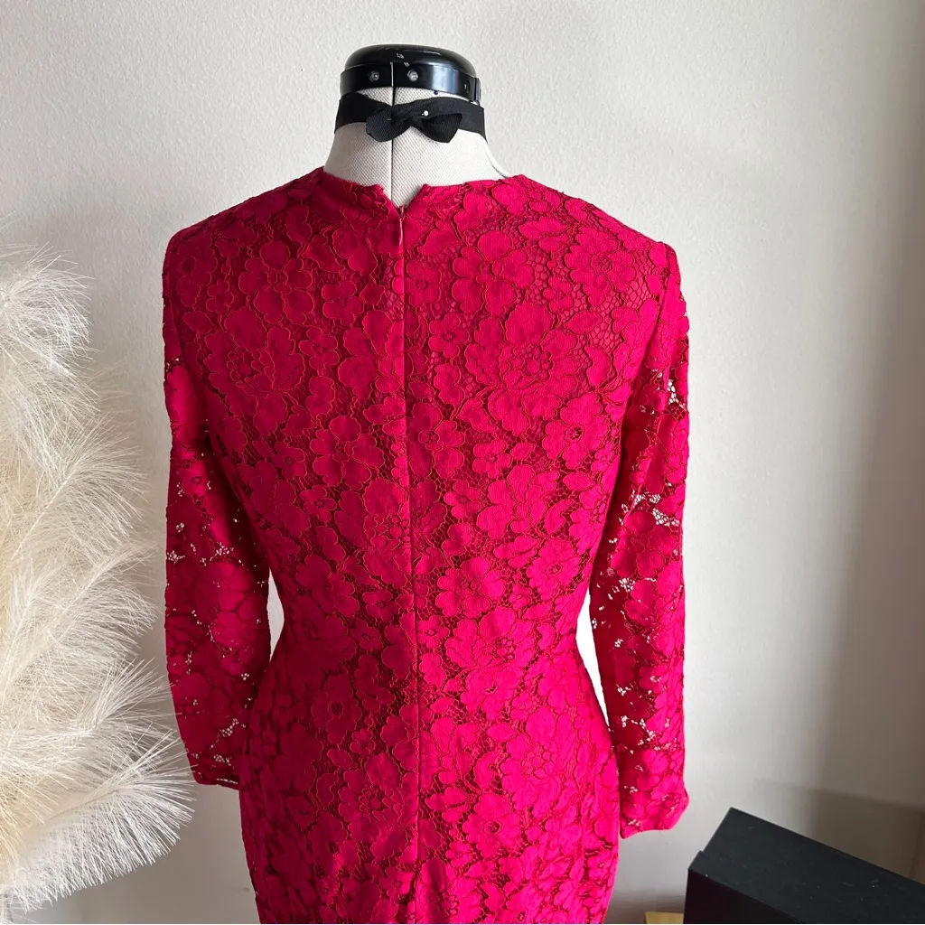 Carolina Herrera Red Lace High Neck Above Knee Sheath Dress - Image 7