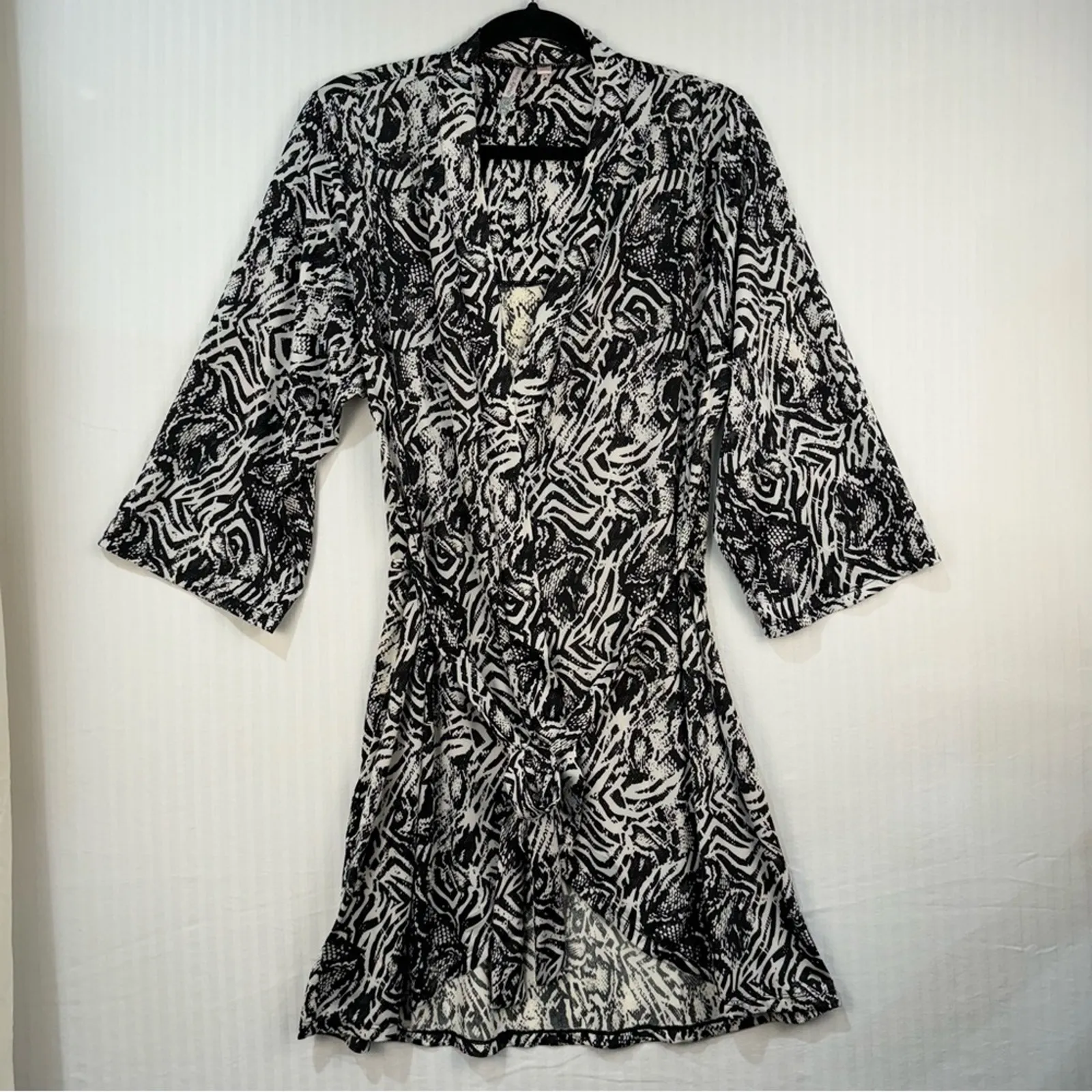 Body Touch Satin Chemise Slip Robe Set Women’s Medium Lace Lingerie Animal Print - Image 7