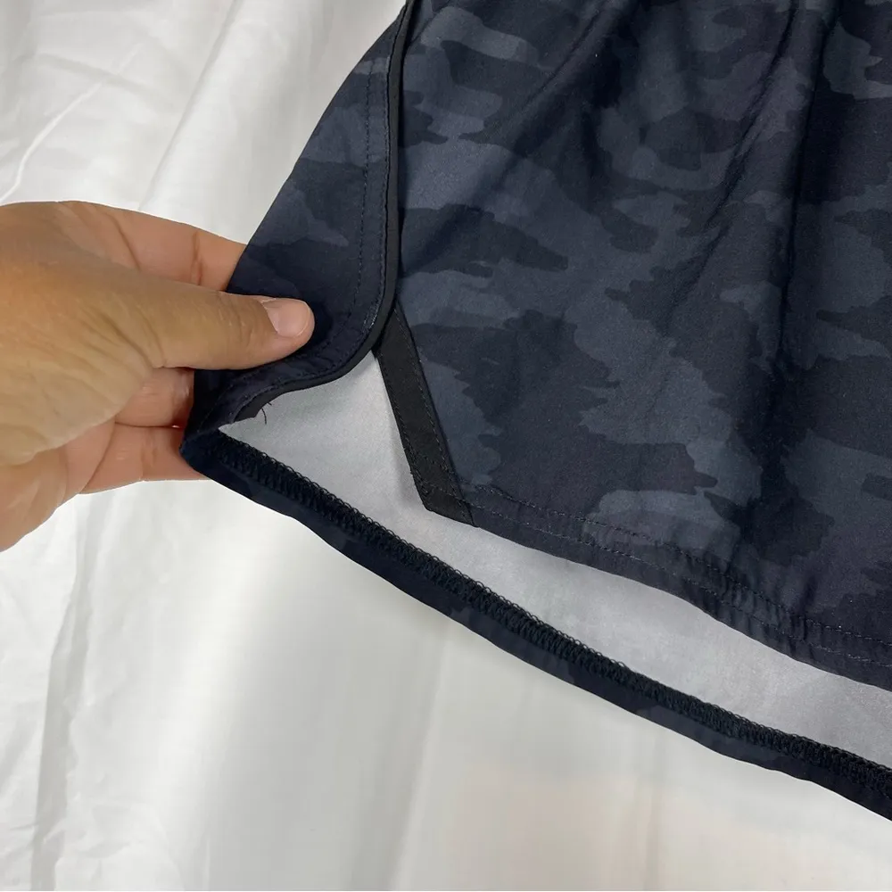 Vuori Clementine  Black Athletic Shorts Lightweight Performance Sz:S - Image 9