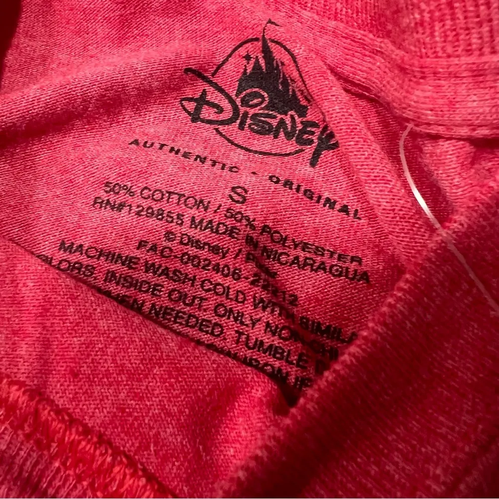 NWT Disney Toy Story Pizza Planet Red White Graphic T-Shirt adult size small - Image 3