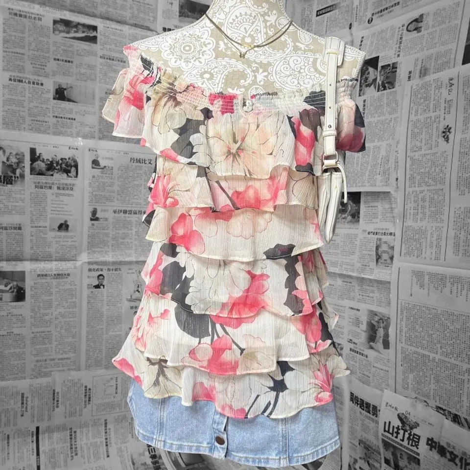 White House Black Market XS Off Shoulder Floral Ruffle Tiered Top Blouse Boho - Image 2