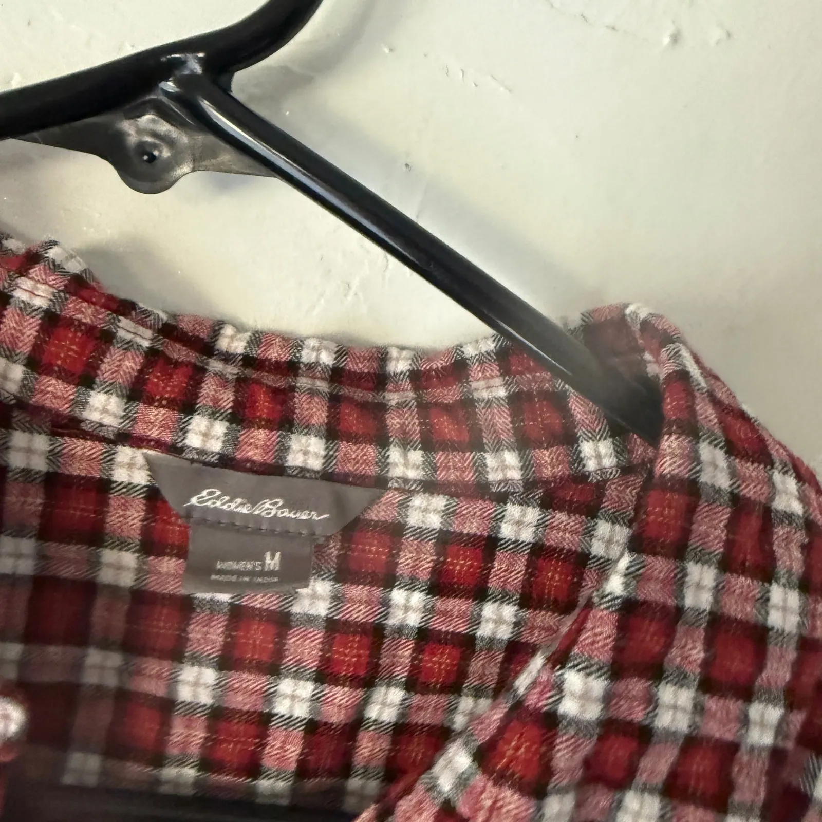 Eddie Bauer Plaid Long Sleeve Button Down Shirt Red Med Cabin Outdoor Lumberjane - Image 8