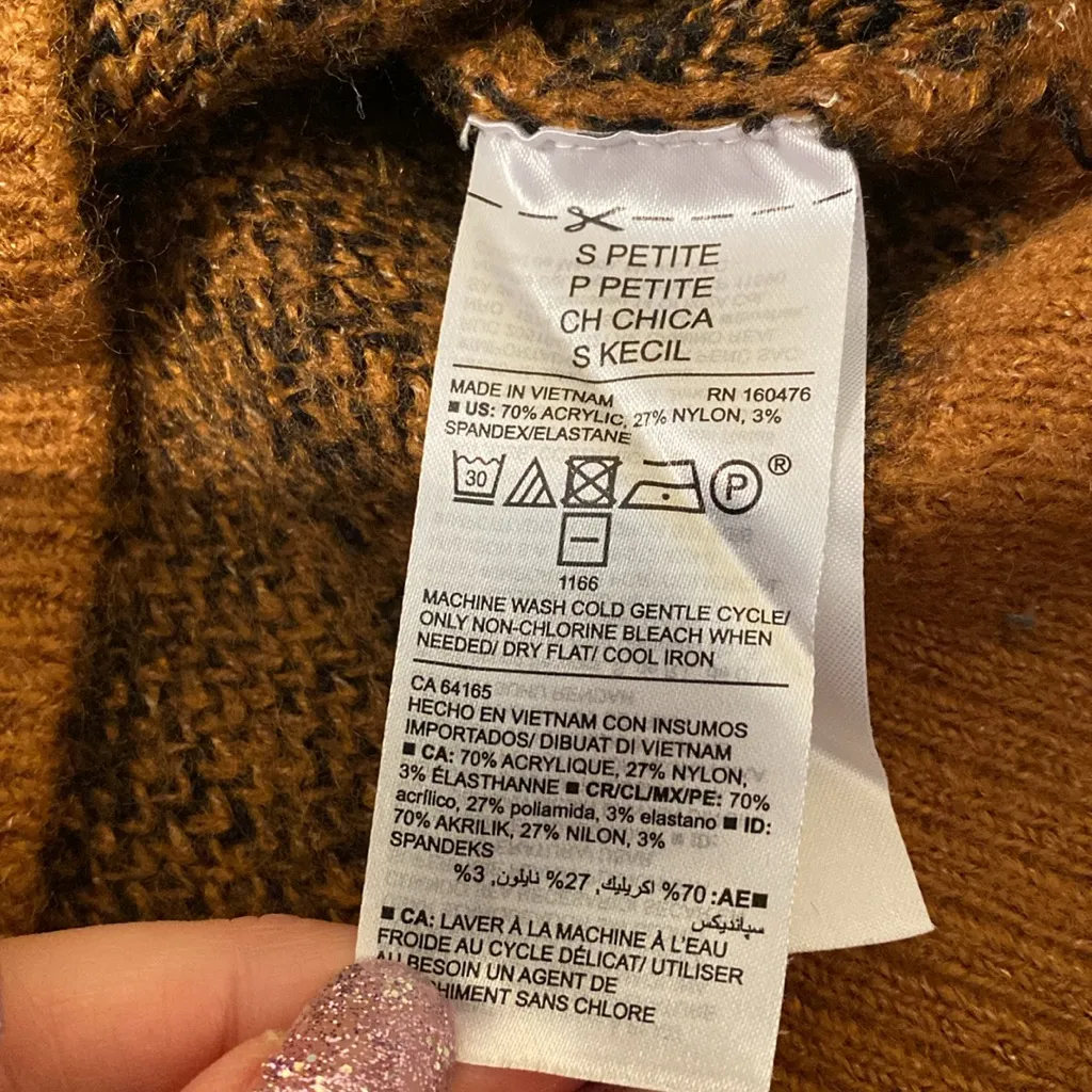 Old Navy Leopard Animal Print Sweater Petite Small - Image 4