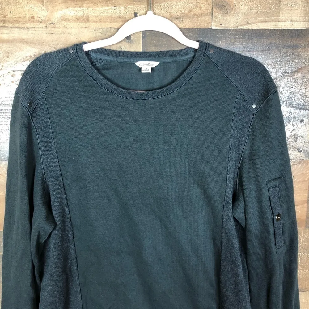 Calvin Klein ‎ sweater size medium - Image 2